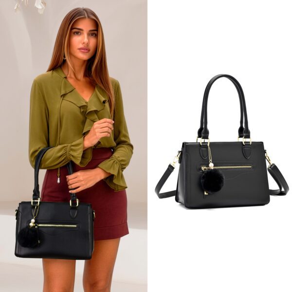 Bolsa Feminina Tote Estruturada e Versátil com Pompom | Lumoza