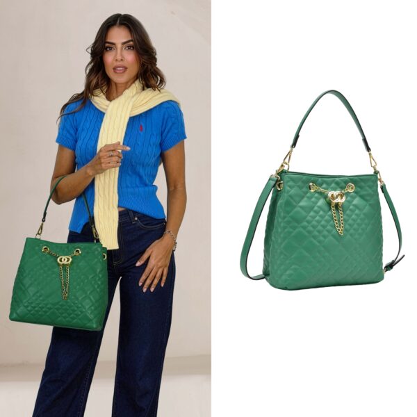 Bolsa de Ombro Matelassê com Corrente Dourada